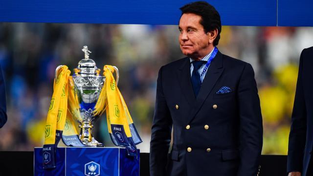 1652097406930098087.jpg Waldemar-Kita-avec-la-Coupe-de-France-1409365.jpg